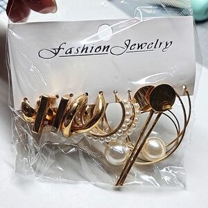 6 Sets of Brushed Gold Earrings – New With Tags (Set E)